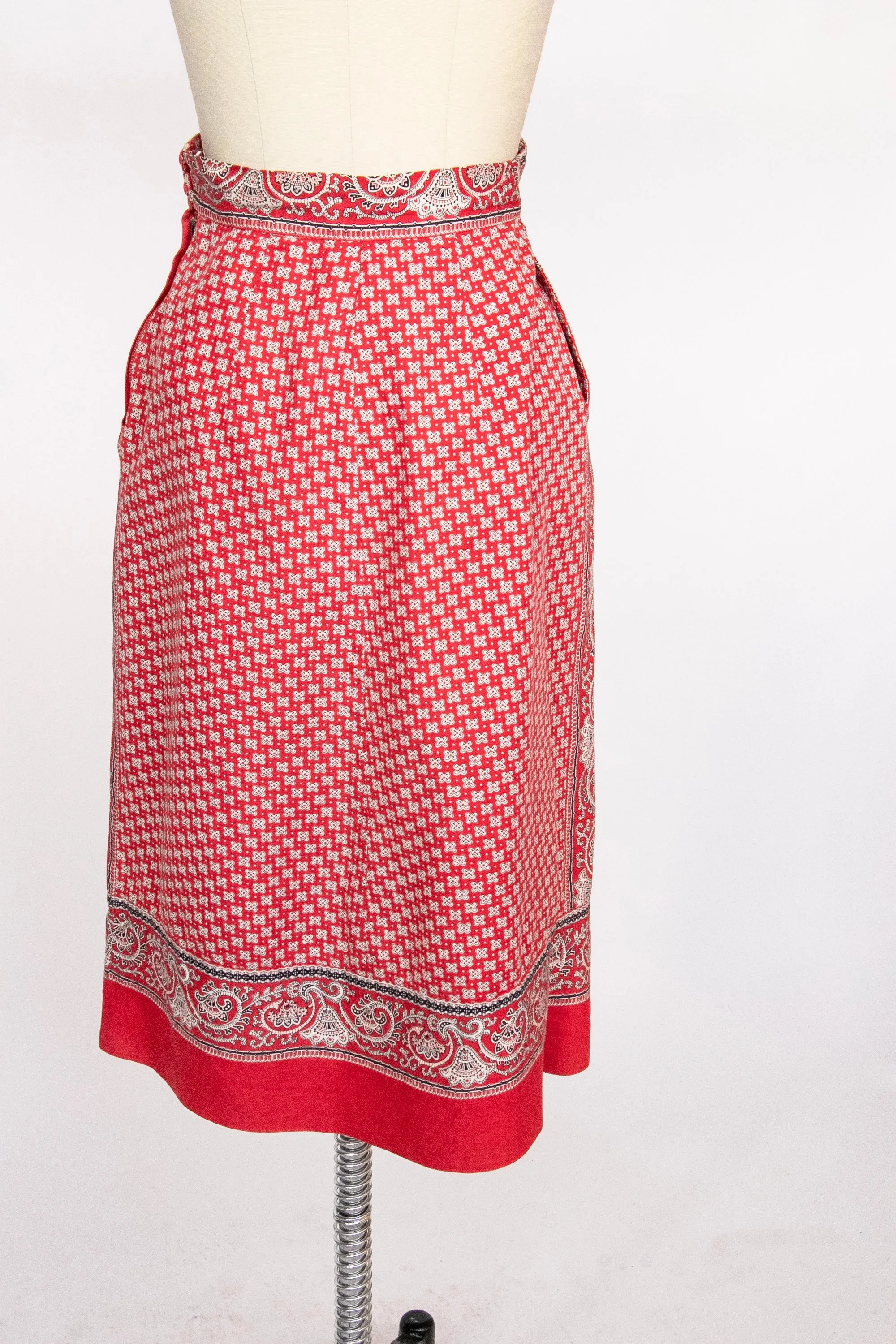 1940s Skirt Cotton Paisley Printed S