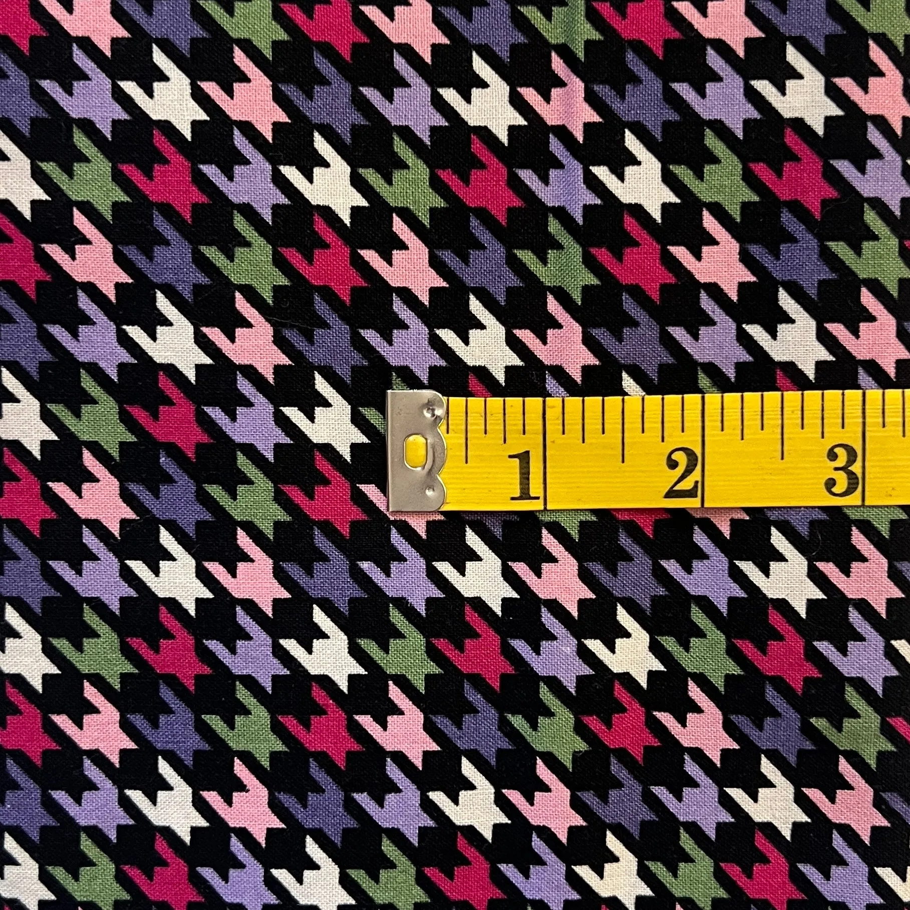 Houndstooth Printed Cotton: 1.5 yds