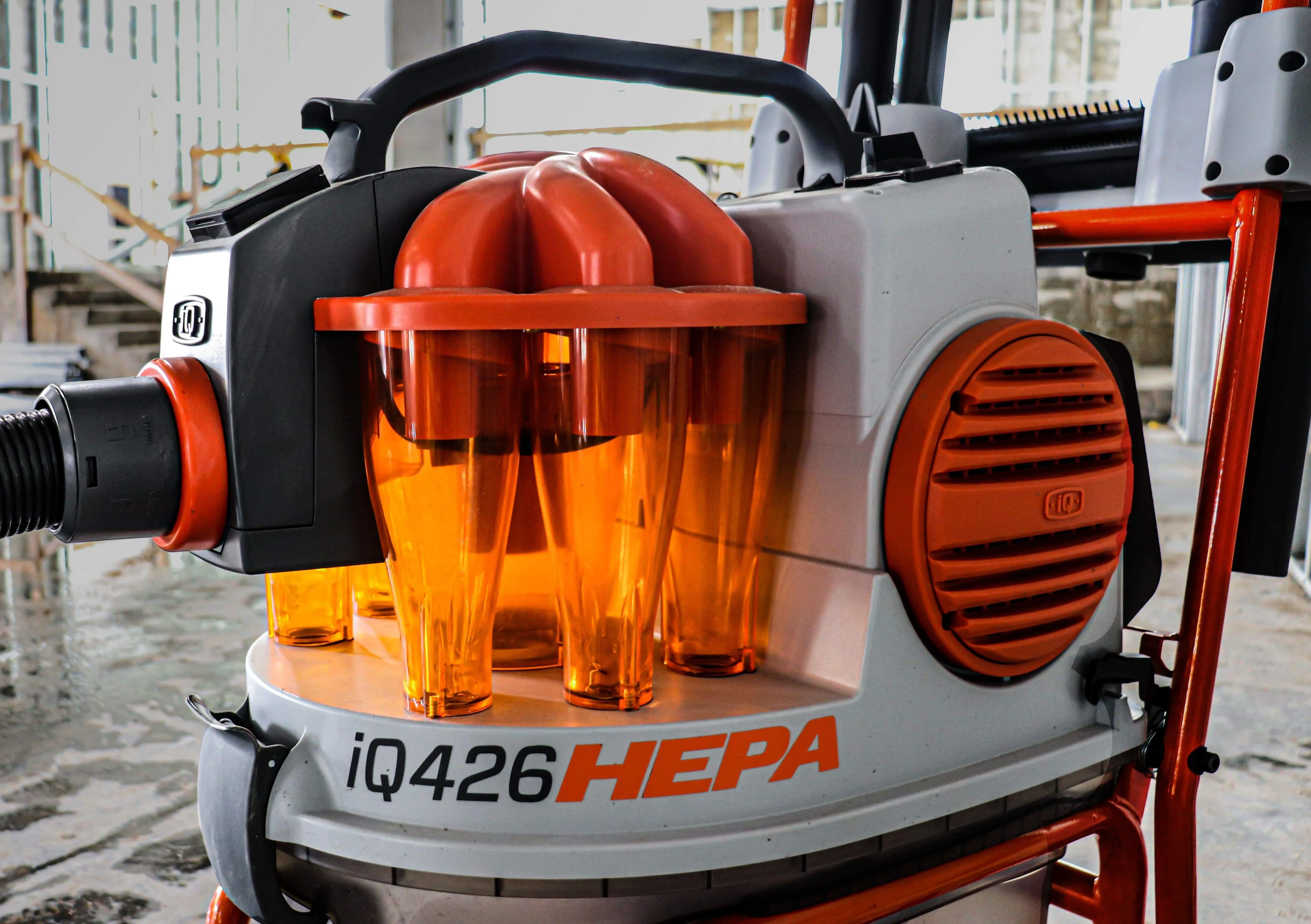 iQ426HEPA Cyclonic Dust Extractor Vacuum