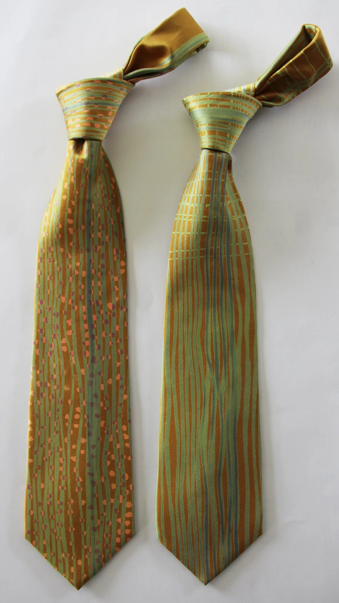 Medium Stripe tie (with variations)