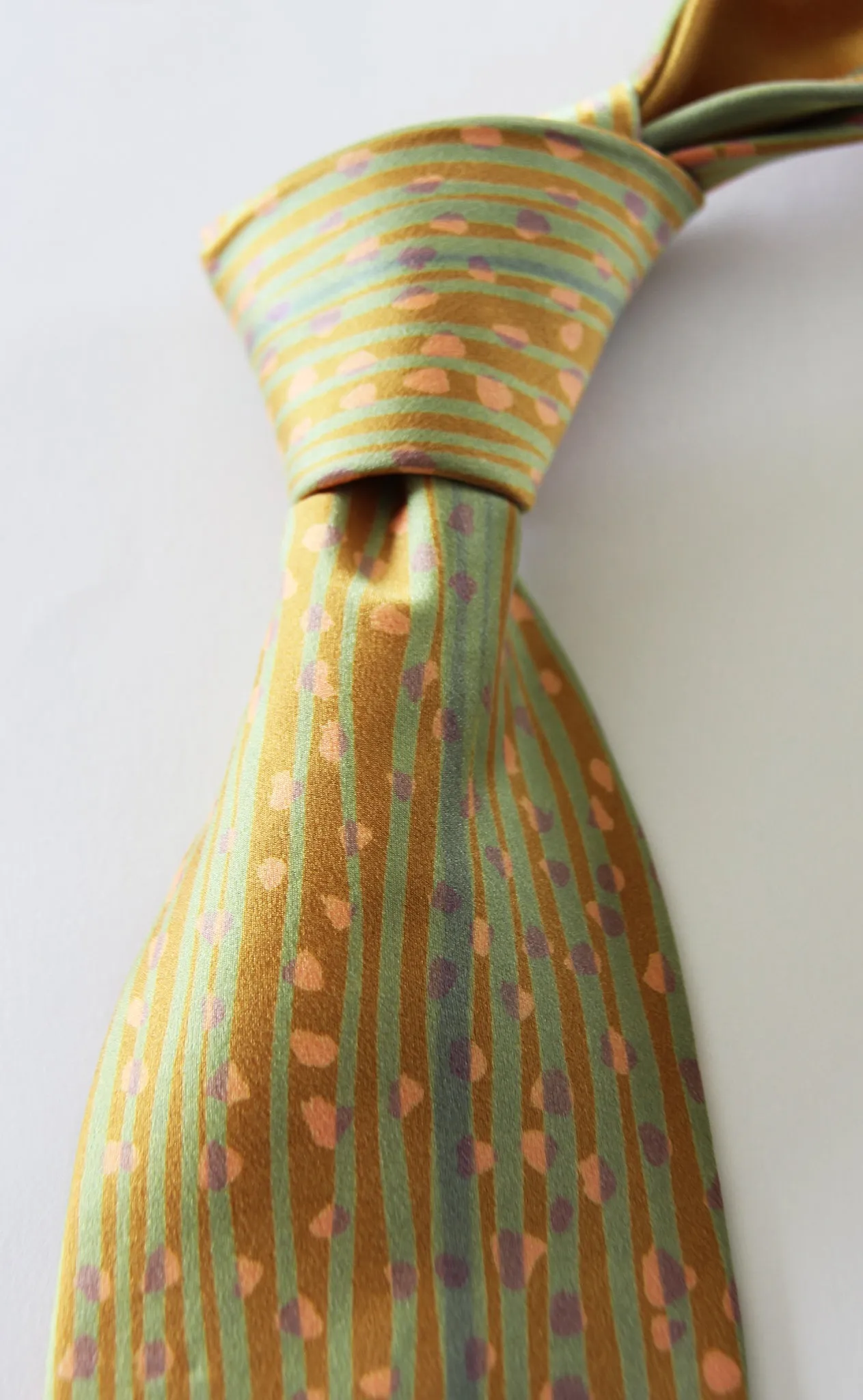 Medium Stripe tie (with variations)